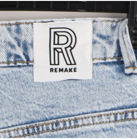 Remake Sthlm - Jeanskjol med patchar - R kant nertill - Bl Denim