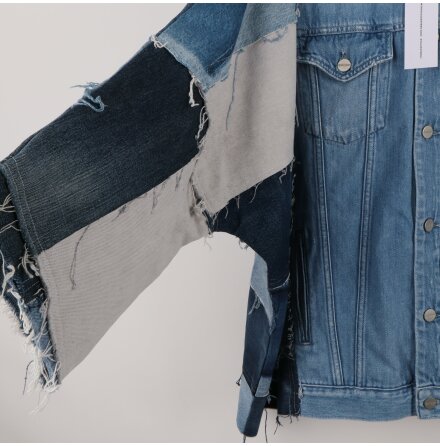 Remake Sthlm - Jeans jacka med patchad denim vid rm och ra kanter 