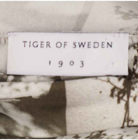 Tiger of Sweden - Mnstrad topp - stl. XL