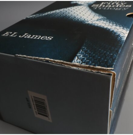 Bok-Box - E L James - The Fifty Shades Trilogy - Sknlitteratur &amp; Deckare