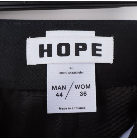 Hope - Svarta Byxor - stl. Man 44 / Wom 36 