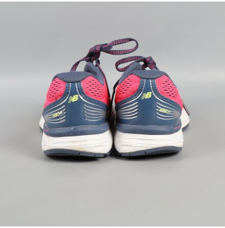 New Balance - Rosa trningsskor - stl. 36,5