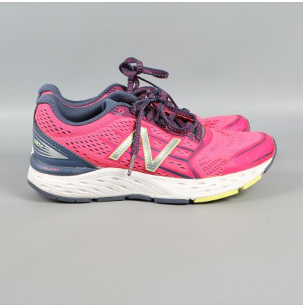 New Balance - Rosa trningsskor - stl. 36,5