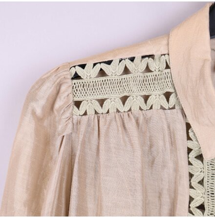 2NDDAY - Beige Blus med Broderi - Stl. 34