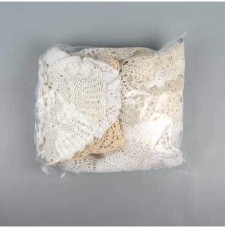 Virkad spetsmix - Vit, natur, beige, silver - 772g