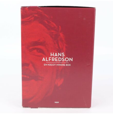 En något mindre box - Hans Alfredson - 3 böcker &amp; 4 skivor - Skönlitteratur &amp; Deckare