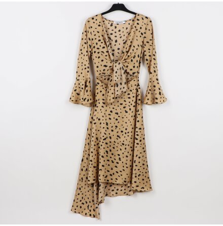 Adoore - Riviera Dress - Leopard - Klänning med knytmidja och lätt volang i mudd - stl. 34
