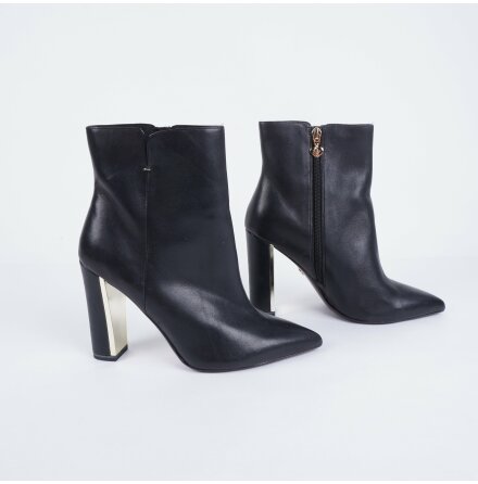 Tamaris - Heart and Sole - High heeled ankle boots - stl. 39