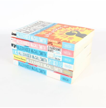 Bokpaket - 6st Bcker om Damernas Detektivbyr p engelska - Alexander McCall Smith - Sknlitteratur &amp; Deckare