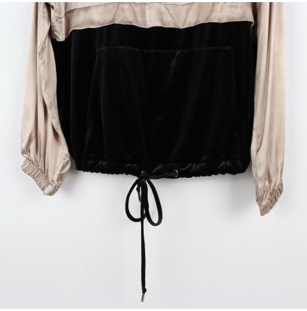 Zara - Hoodie i svart velour och guld satin - stl. M