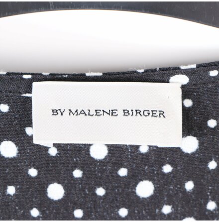 By Malene Birger - Prickig omlott klnning - stl.36