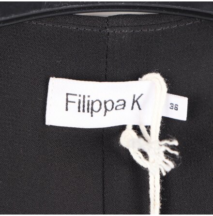 Filippa K - Svart omlottklnning - stl.36