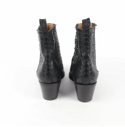 Flattered - Svarta ormskinnsmnstrade boots - stl.39