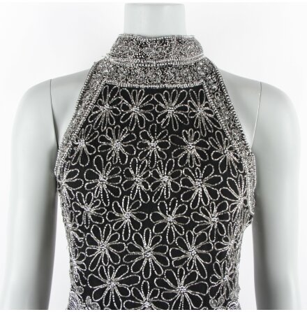 Papell Boutique - Halter topp i 100% siden med silverprlor - stl.S